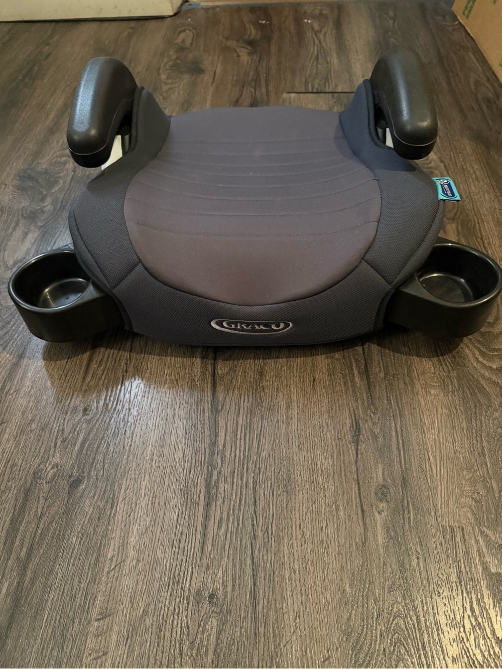 Graco TurboBooster Backless Booster Car Seat w/ Cup Holders and Armrests Black